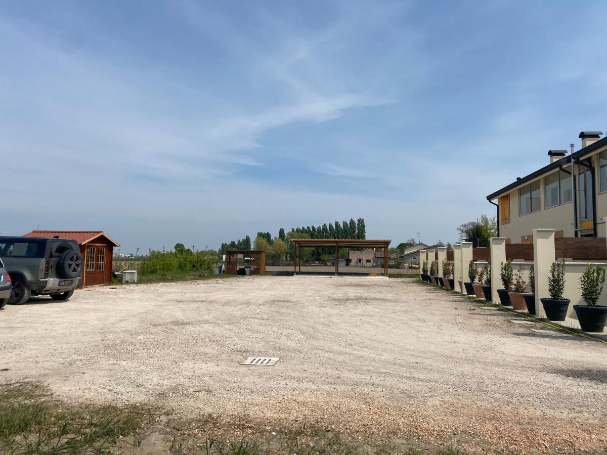 Gold Oasi - Business Solution Ferrara Exterior foto